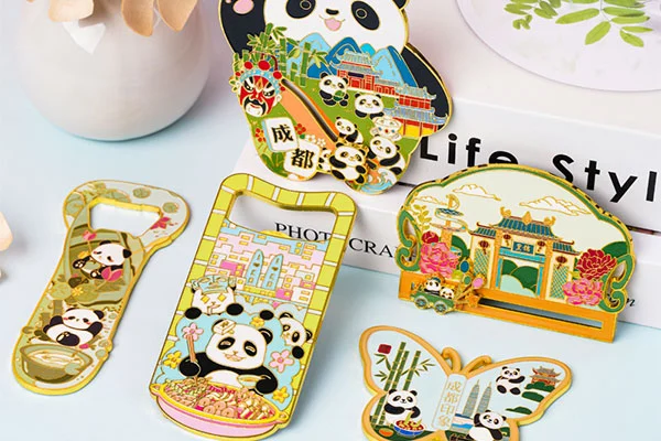 Pienet koristeet, suuret muistot