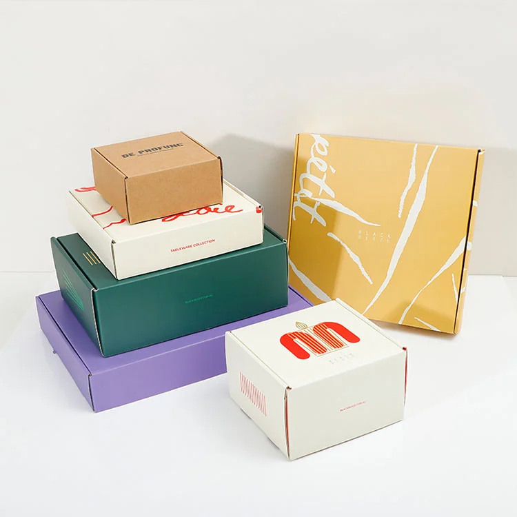 Aaltopahvipaperi postilaatikko