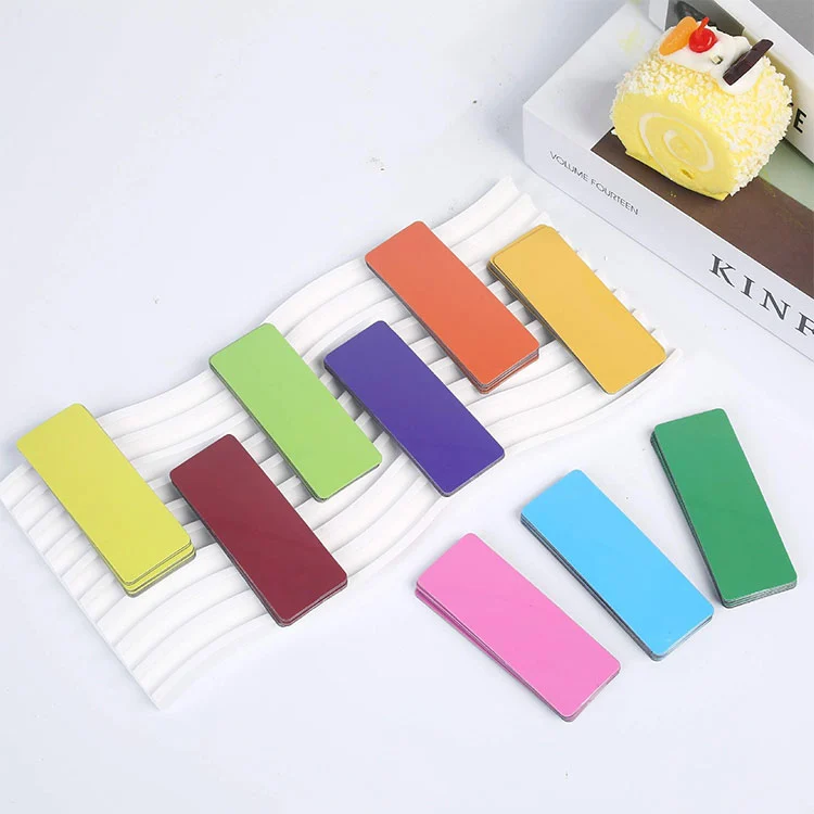 Metallinen Alphabet Letter -jääkaappimagneetti