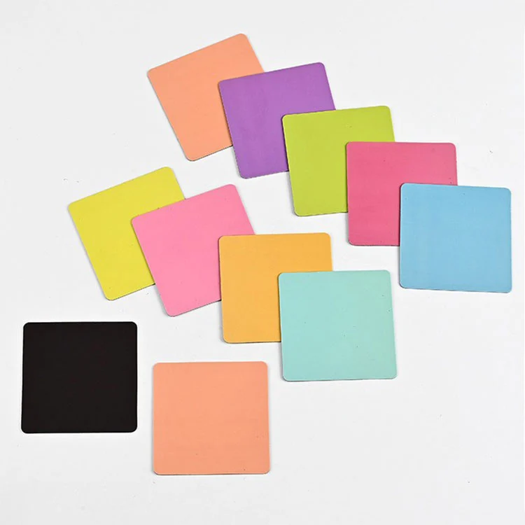 Metallinen Travel Souvenir -jääkaappimagneetti